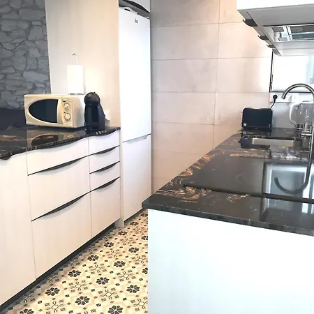 Atico Centrico, 50m De La Playa, Vista Al Mar Y Al Penon, Gran Terraza, Parking, Wifi Fibra * 칼페