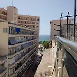 Atico Centrico, 50m De La Playa, Vista Al Mar Y Al Penon, Gran Terraza, Parking, Wifi Fibra Calpe