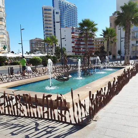 Atico Centrico, 50m De La Playa, Vista Al Mar Y Al Penon, Gran Terraza, Parking, Wifi Fibra Appartement *