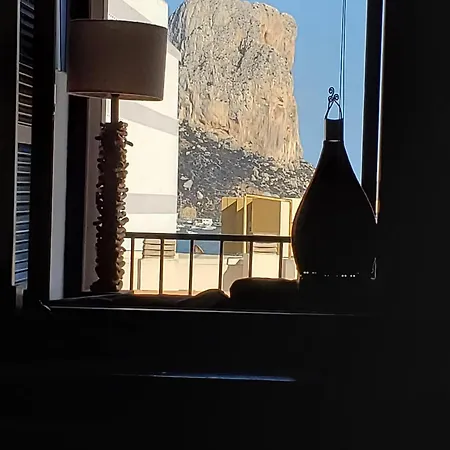 Atico Centrico, 50m De La Playa, Vista Al Mar Y Al Penon, Gran Terraza, Parking, Wifi Fibra