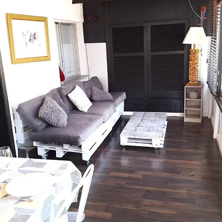 Atico Centrico, 50m De La Playa, Vista Al Mar Y Al Penon, Gran Terraza, Parking, Wifi Fibra