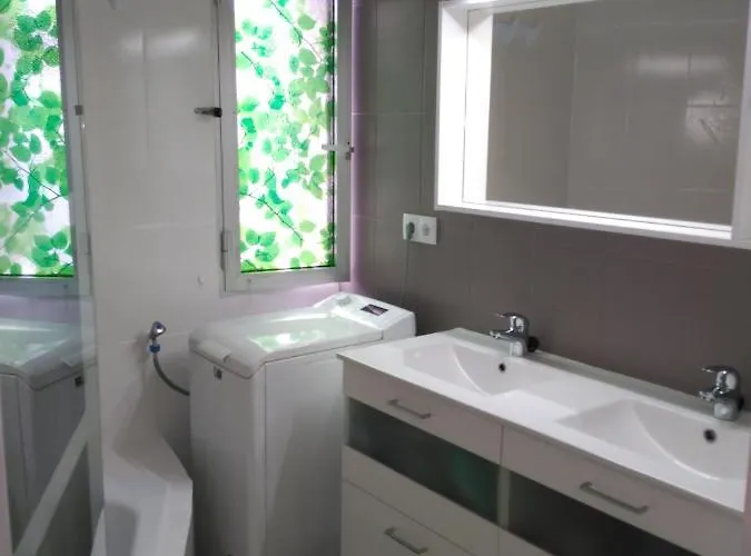 Atico Centrico, 50m De La Playa, Vista Al Mar Y Al Penon, Gran Terraza, Parking, Wifi Fibra