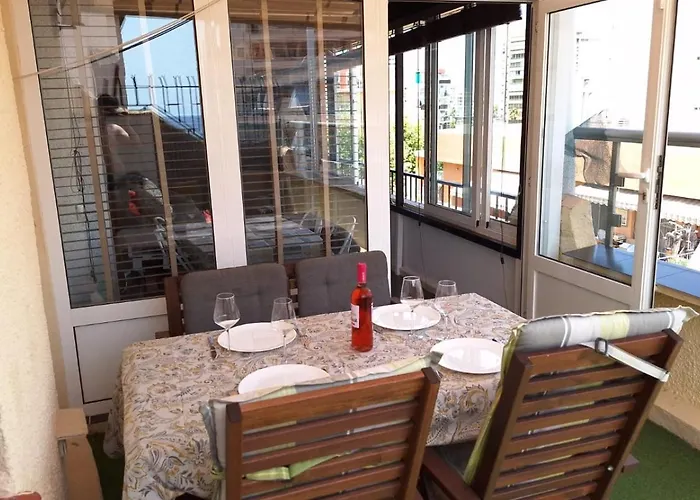 Atico Centrico, 50m De La Playa, Vista Al Mar Y Al Penon, Gran Terraza, Parking, Wifi Fibra Apartment *