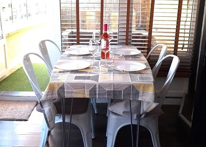 Apartmán Atico Centrico, 50m De La Playa, Vista Al Mar Y Al Penon, Gran Terraza, Parking, Wifi Fibra *