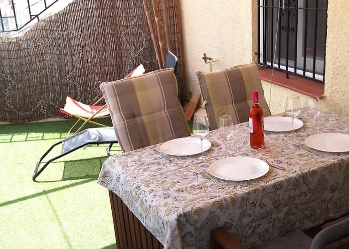 Atico Centrico, 50m De La Playa, Vista Al Mar Y Al Penon, Gran Terraza, Parking, Wifi Fibra *