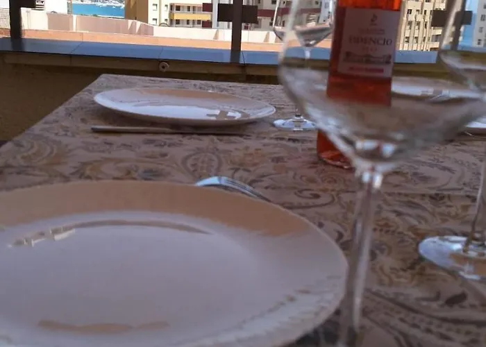 Atico Centrico, 50m De La Playa, Vista Al Mar Y Al Penon, Gran Terraza, Parking, Wifi Fibra Lejlighed